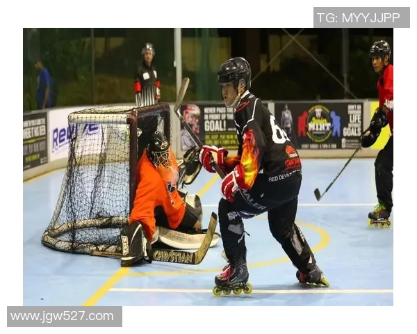 马来西亚足球队迎战韩国队力争在国际赛场上取得佳绩